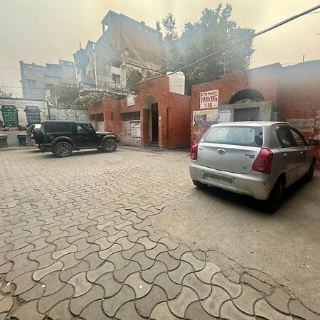 Hotel Heaven View - 50M From Golden Temple Amritsar Exterior photo